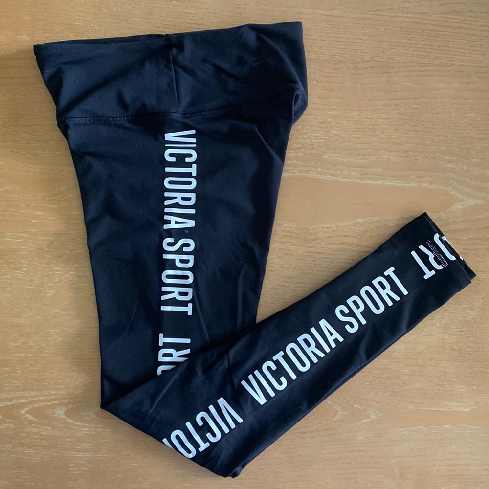 Victorias Secret Sport (VSX) logo leggings!
